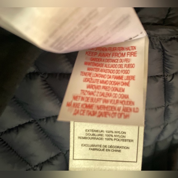 Reebok Navy Quilted Jacket L/G ( 14-16) - Picture 6 of 16